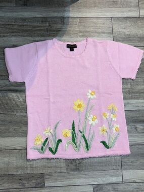 Vintage Knit Daffodil Embroidered Pink Top Size M